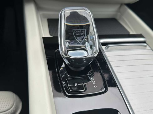 New 2026 Volvo XC60 B5 Ultra w/ Protection Package Premier image 33