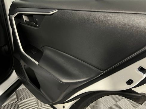 Used 2024 Toyota RAV4 LE image 28