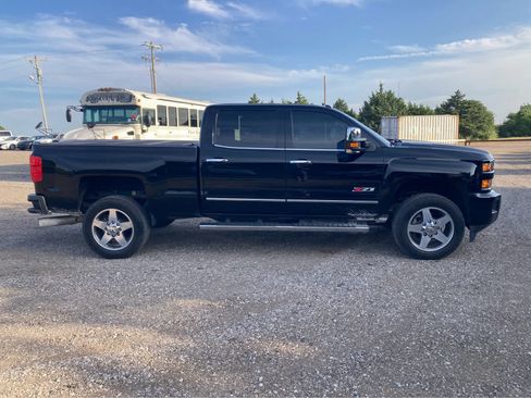Used 2016 Chevrolet Silverado 2500 LTZ w/ Duramax Plus Package AWD/4WD image 8