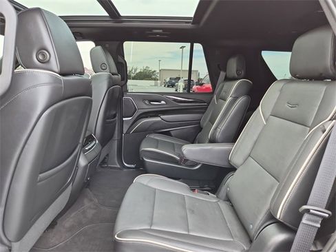 Used 2023 Cadillac Escalade Sport w/ Touring Package image 22