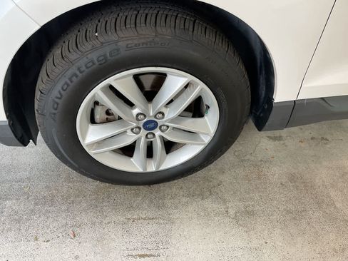 Used 2018 Ford Edge SEL w/ Canadian Touring Package AWD/4WD image 10