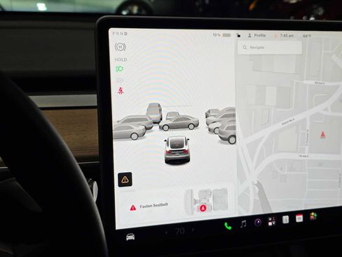 Used 2022 Tesla Model Y Performance AWD/4WD image 12