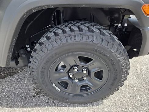 Used 2026 Jeep Wrangler Sport AWD/4WD image 9