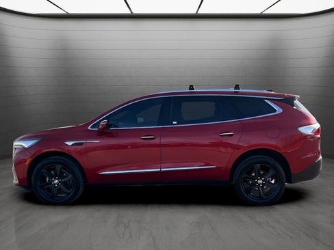 Used 2023 Buick Enclave Essence w/ Sport Touring Edition image 23