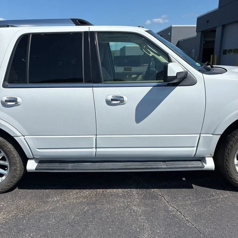 Used 2016 Ford Expedition Limited AWD/4WD image 11