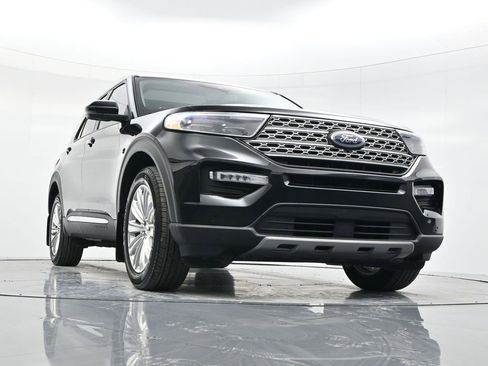 Used 2022 Ford Explorer Limited w/ Equipment Group 301A image 49