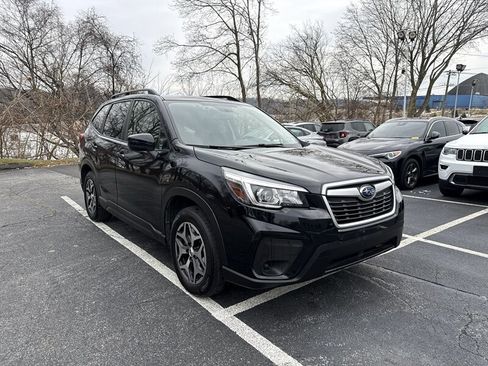 Used 2019 Subaru Forester Premium image 8