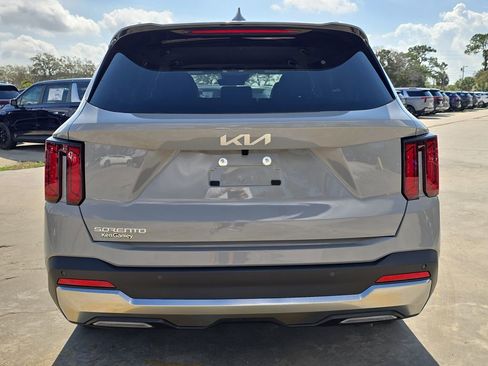 New 2026 Kia Sorento EX FWD image 7