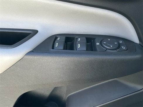 Used 2022 Chevrolet Equinox LS w/ LS Convenience Package image 21