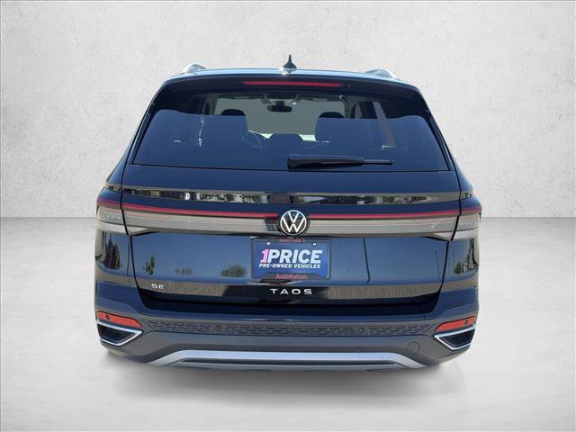 Used 2025 Volkswagen Taos SE FWD image 6