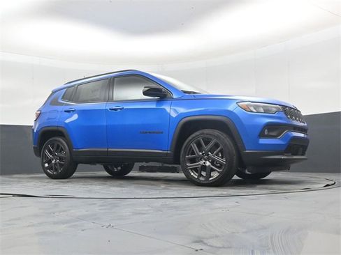 New 2026 Jeep Compass Latitude image 38