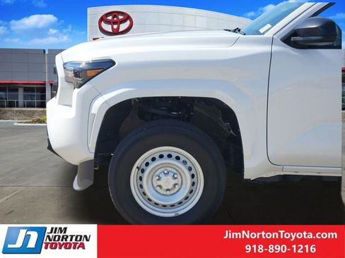 Used 2025 Toyota Tacoma SR image 8