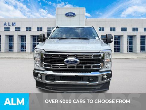 Used 2024 Ford F250 XLT image 3