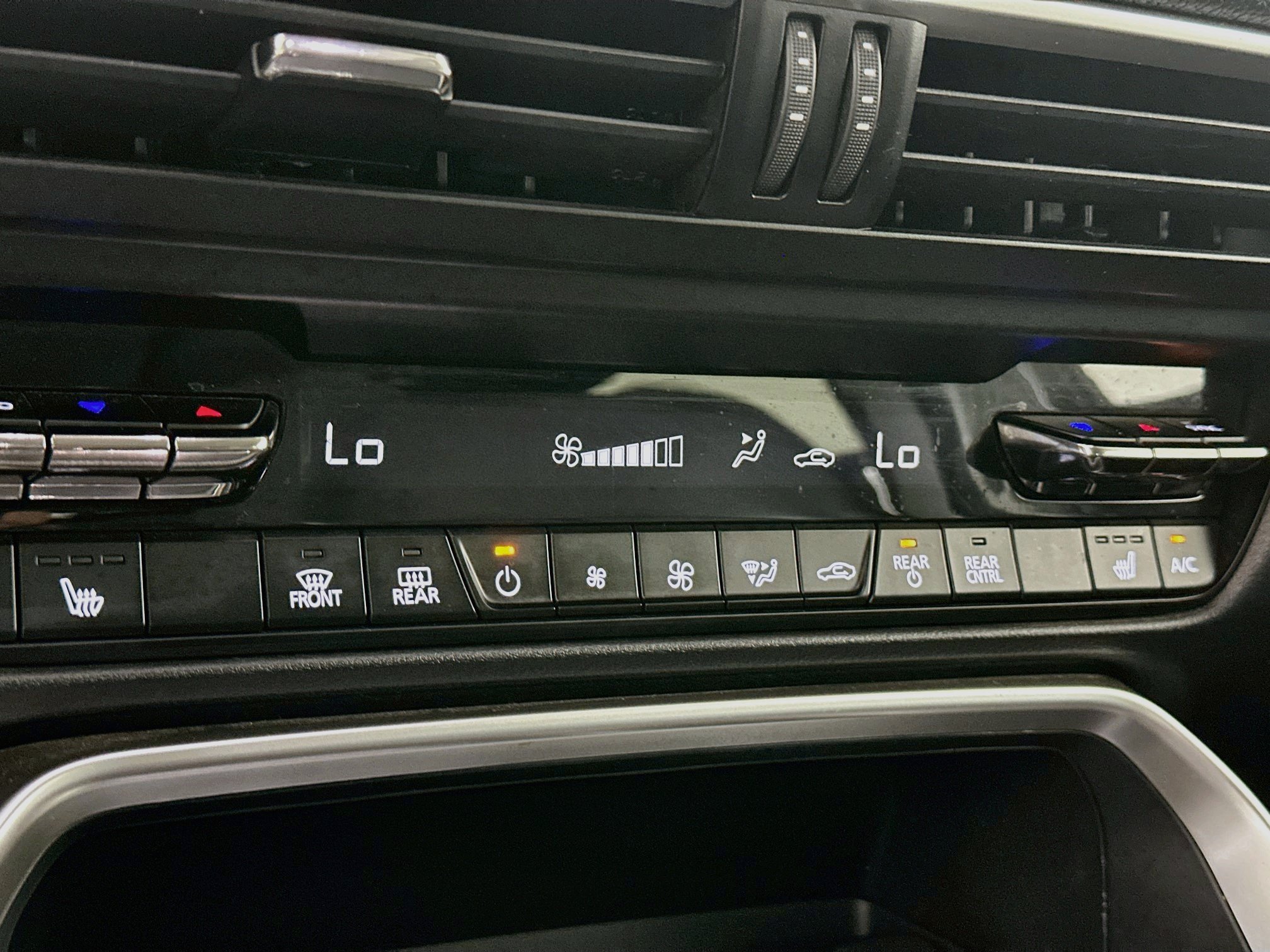 Used 2024 MAZDA CX-90 Plug-In Hybrid w/ Premium Pkg AWD/4WD image 24