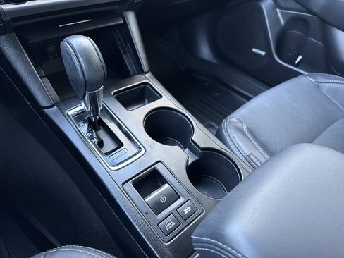 Used 2018 Subaru Outback 3.6R Limited image 23