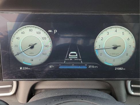 Used 2023 Hyundai Elantra SEL w/ Convenience Package FWD image 17