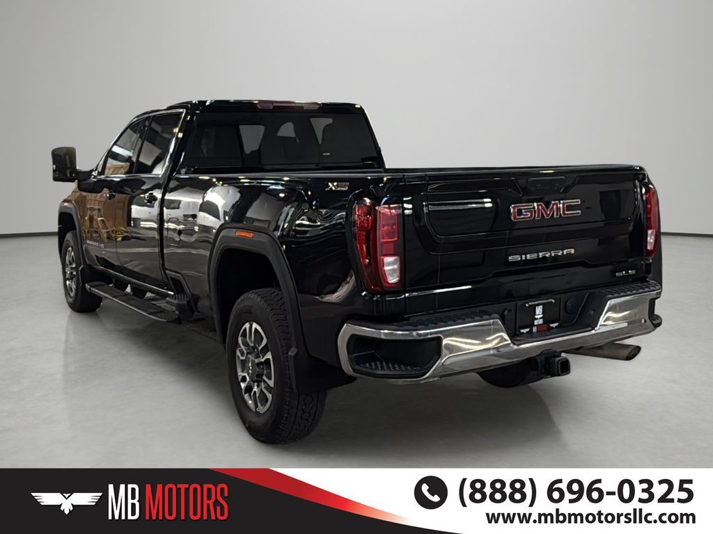 Used 2024 GMC Sierra 3500 SLE w/ SLE Value Package AWD/4WD image 3