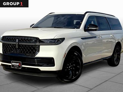 New 2025 Lincoln Navigator L Reserve w/ Jet Appearance Package image 1