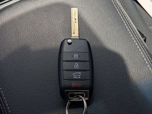 Used 2020 Kia Sorento LX w/ LX I4 Convenience Package AWD/4WD image 30