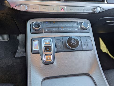 Used 2022 Hyundai Palisade SE image 25