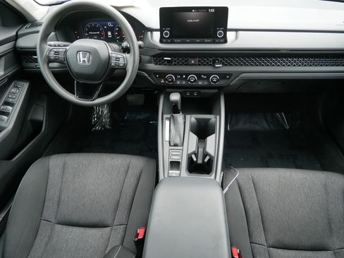 Certified 2023 Honda Accord EX image 10