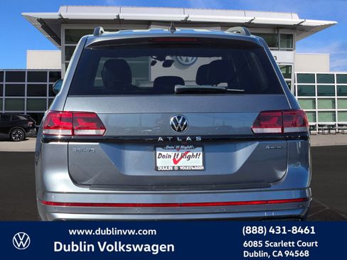 Certified 2023 Volkswagen Atlas SEL R-Line image 5