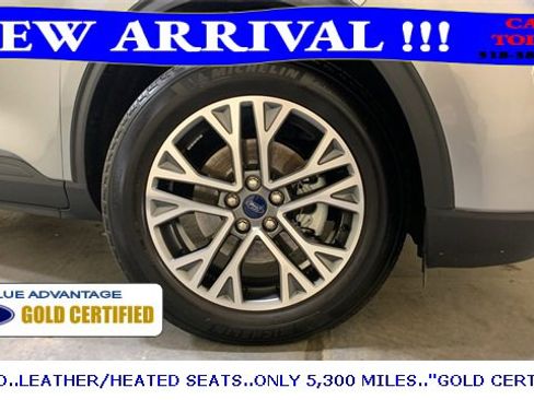 Certified 2022 Ford Escape SEL image 10