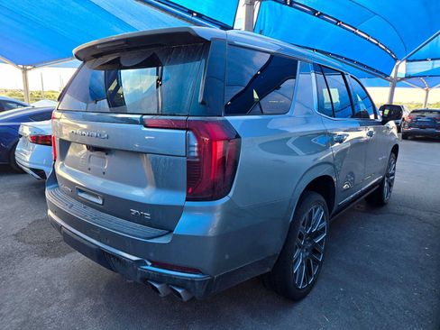 Used 2025 GMC Yukon Denali Ultimate AWD/4WD image 4
