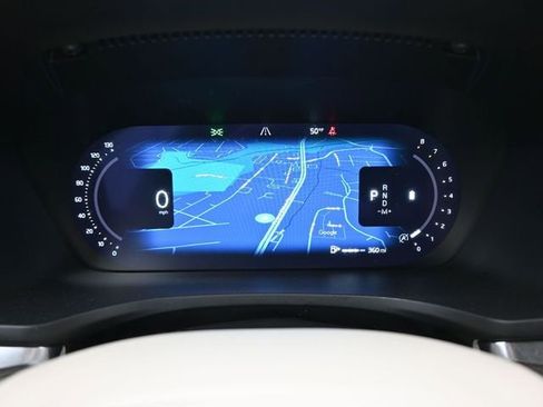 Used 2023 Volvo V60 B5 Cross Country Plus image 26