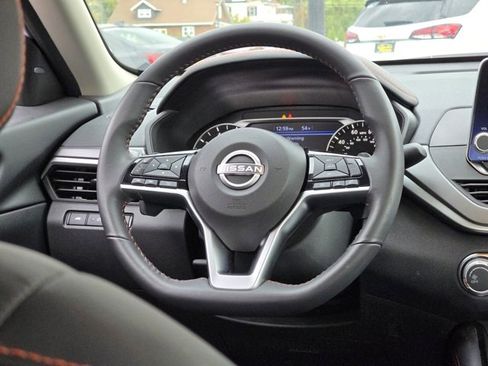 Used 2024 Nissan Altima 2.5 SR image 15