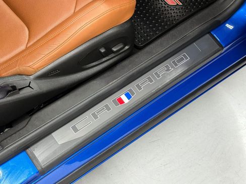 Used 2016 Chevrolet Camaro SS image 35