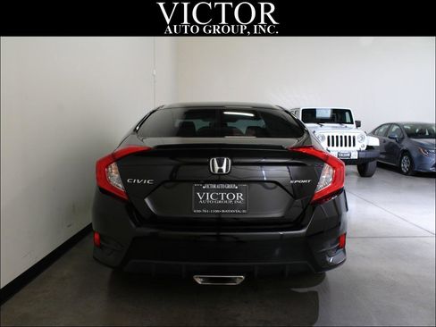 Used 2020 Honda Civic Sport image 9