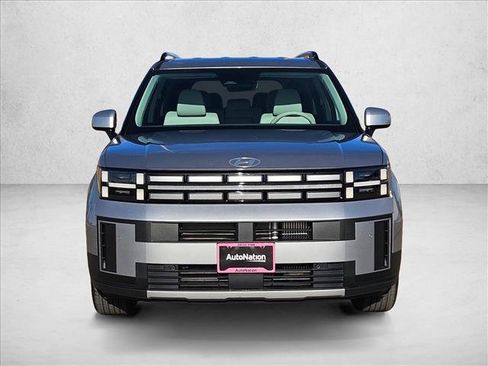 Used 2025 Hyundai Santa Fe SEL image 2