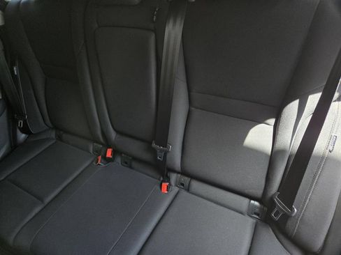 Used 2023 Nissan Rogue S FWD image 12