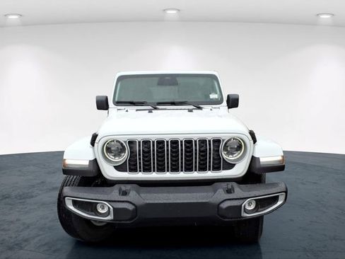 New 2026 Jeep Wrangler Unlimited Sahara AWD/4WD image 4