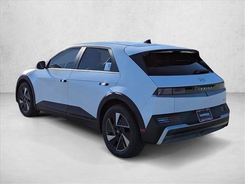 New 2026 Hyundai Ioniq 5 SEL image 7