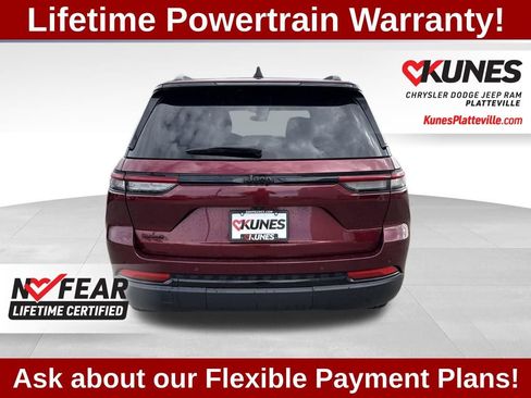 Used 2024 Jeep Grand Cherokee Altitude AWD/4WD image 5