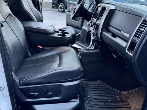 Used 2018 RAM 1500 Laramie w/ Convenience Group image 14