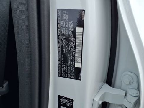 New 2026 Volvo XC60 B5 Plus w/ Protection Package Premier image 30