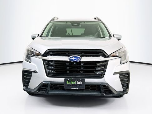 Used 2025 Subaru Ascent Premium AWD/4WD image 2