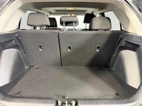 Used 2022 Hyundai Venue SEL FWD image 26