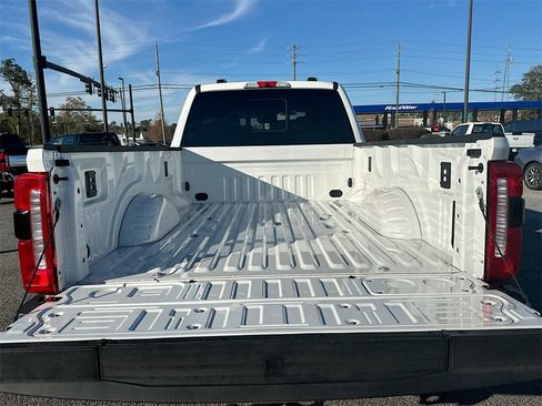 Used 2025 Ford F350 Lariat w/ Lariat Ultimate Package image 16