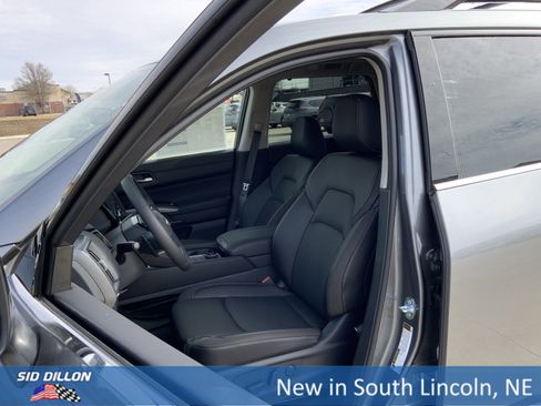 New 2026 Nissan Pathfinder SL w/ SL Premium Package image 9