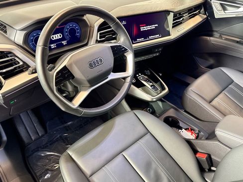 Used 2024 Audi Q4 e-tron Premium Plus w/ Premium Plus image 9