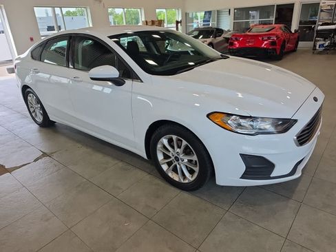 Used 2020 Ford Fusion SE FWD image 5