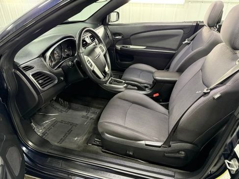 Used 2012 Chrysler 200 Touring FWD image 11