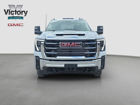 New 2026 GMC Sierra 3500 SLE w/ SLE Convenience Package AWD/4WD image 2