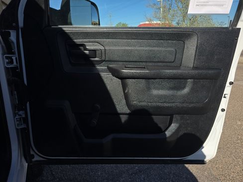 Used 2015 RAM 2500 Tradesman RWD image 23
