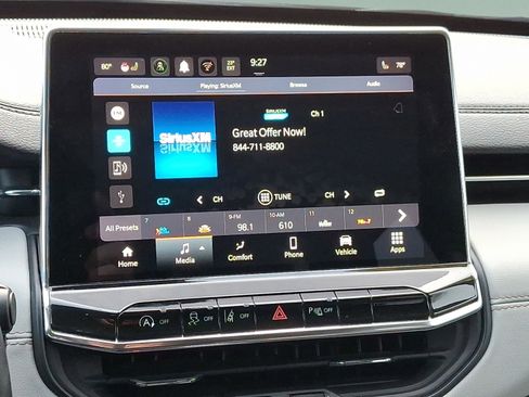 Certified 2022 Jeep Compass Limited image 13