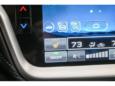 Used 2023 Subaru Outback Premium image 39